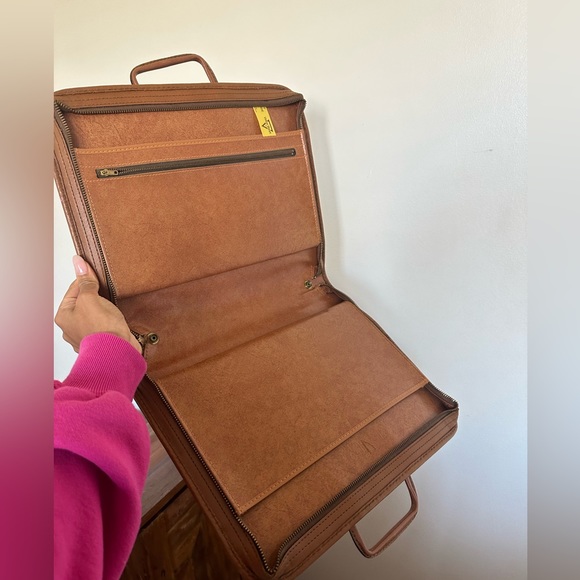 Rare vintage tan leather briefcase - Picture 6 of 8